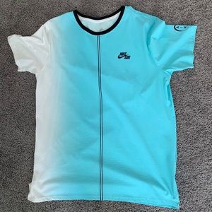Nike T- Shirt